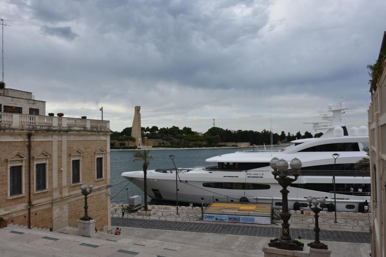 Apartamento Il Duomo E Il Mare Bríndisi Exterior foto