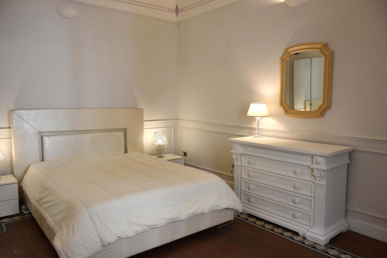 Apartamento Il Duomo E Il Mare Bríndisi Exterior foto